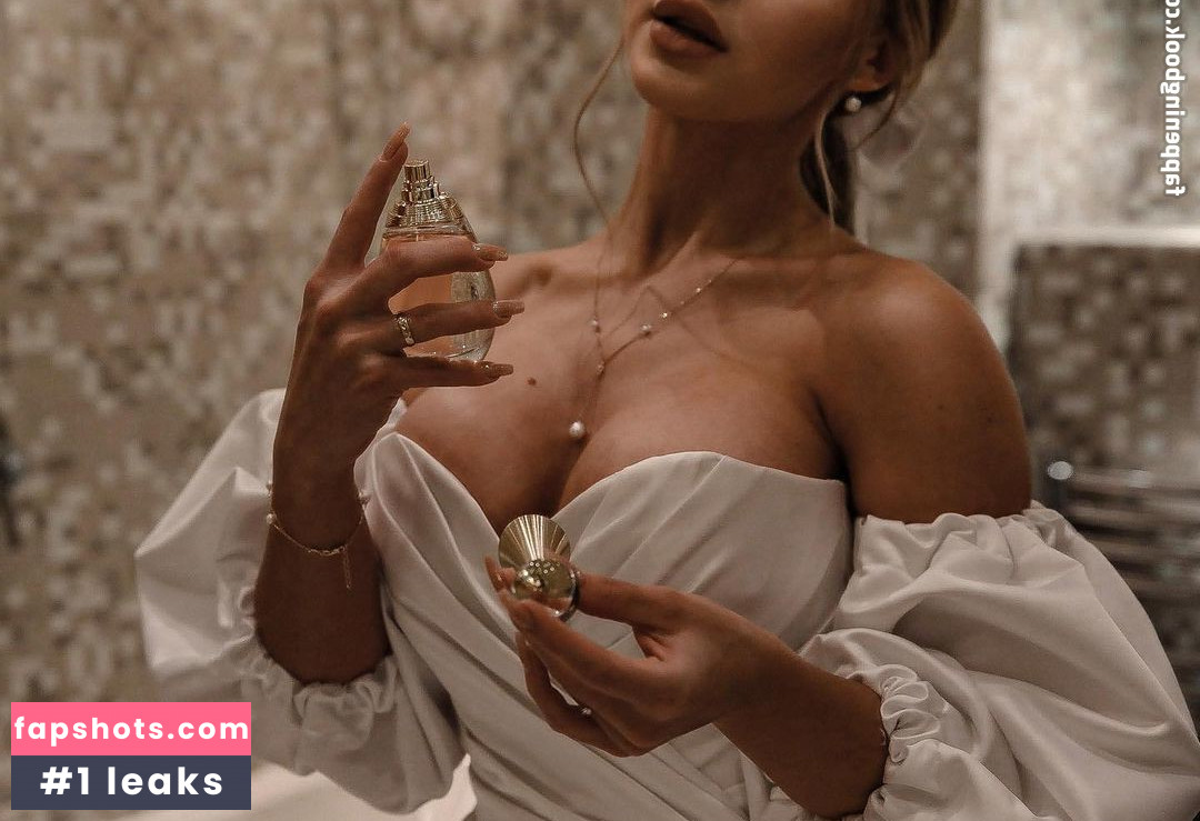 Anya Hryshchenko gallery photo #17