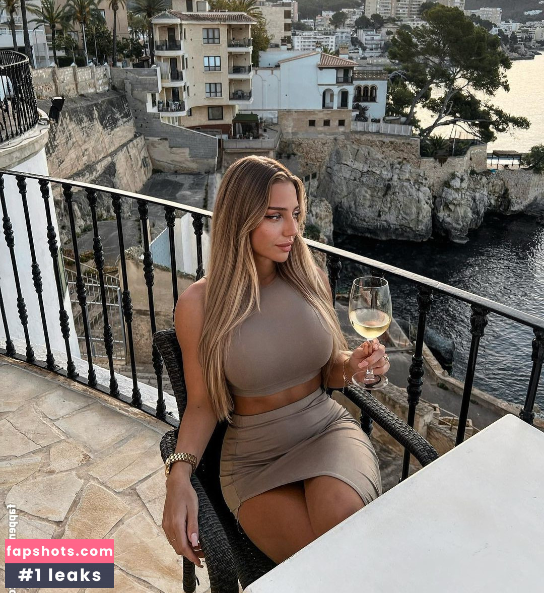 Anya Hryshchenko gallery photo #22