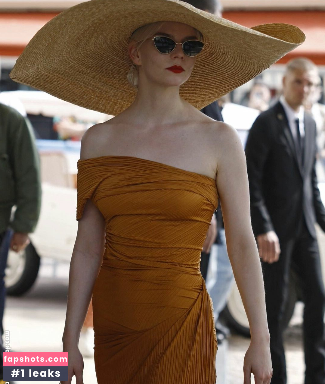 Anya Taylor-Joy gallery photo #1074