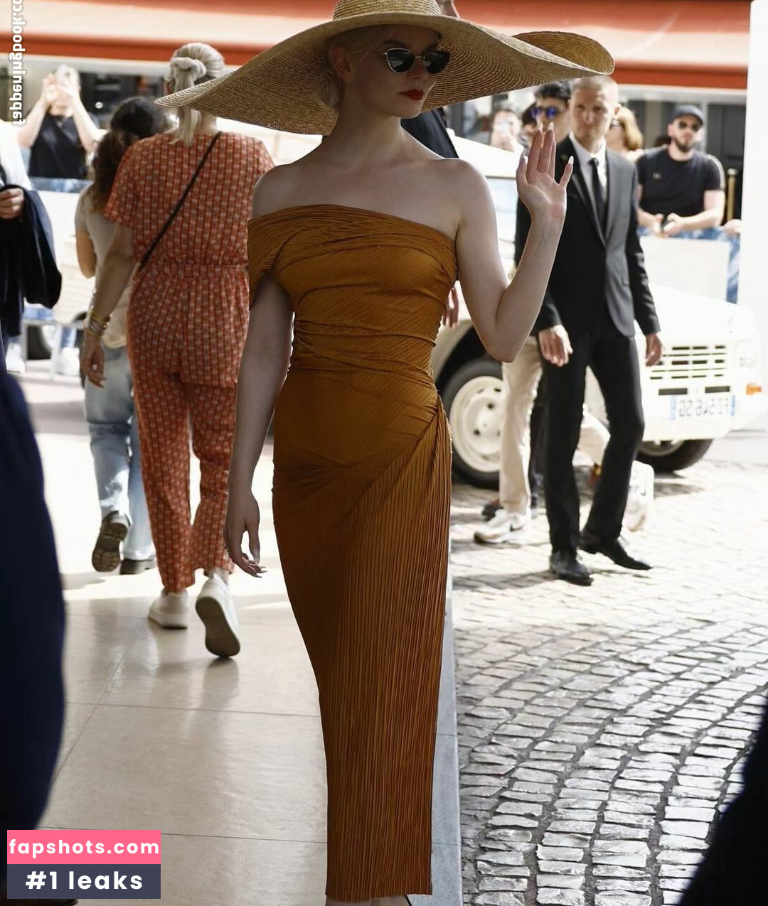 Anya Taylor-Joy gallery photo #1077