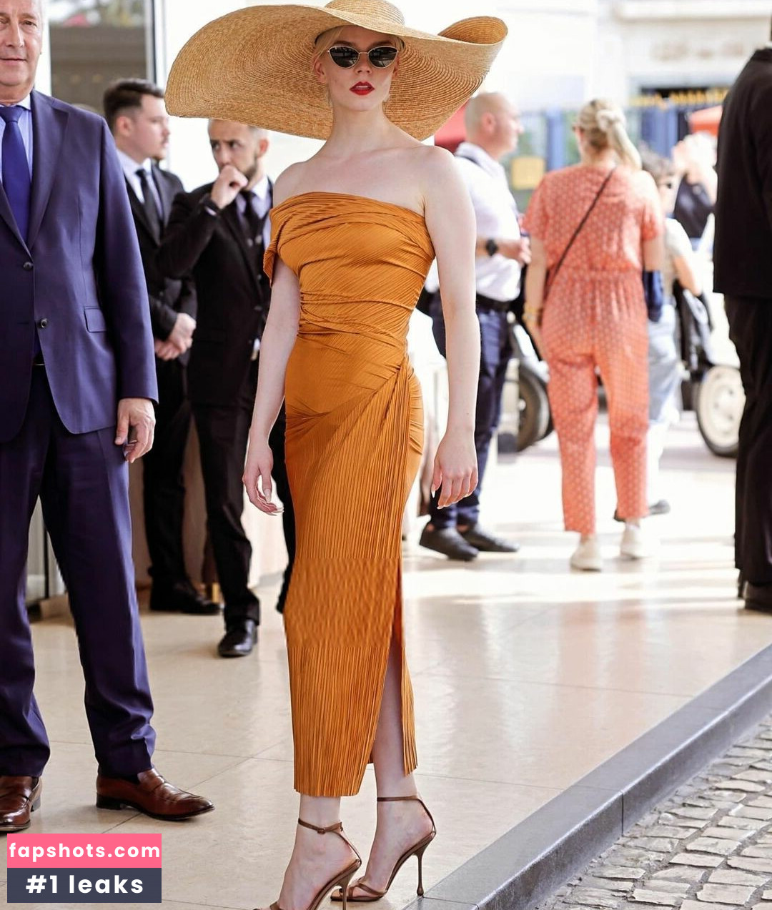 Anya Taylor-Joy gallery photo #1080