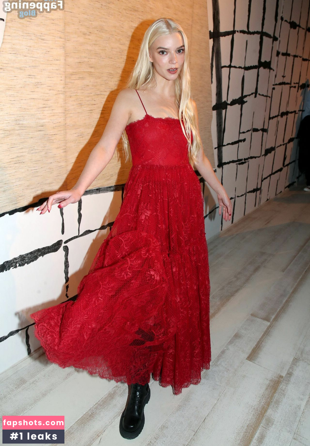 Anya Taylor-Joy gallery photo #1472