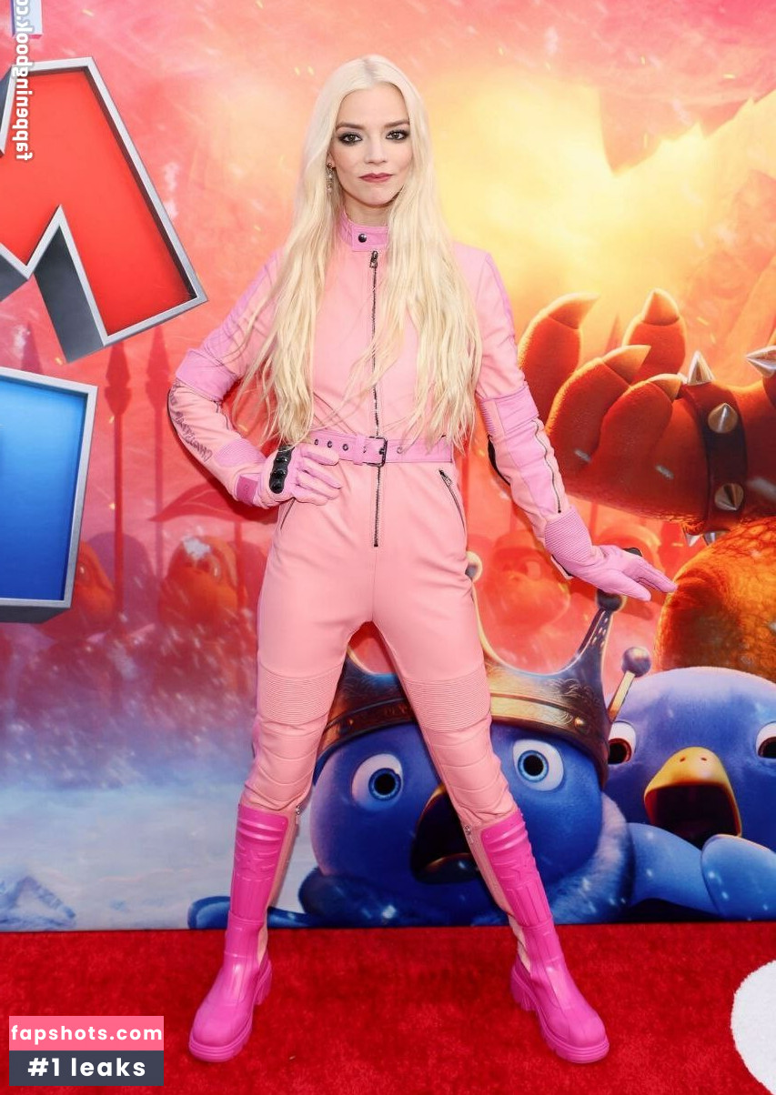 Anya Taylor-Joy gallery photo #1944