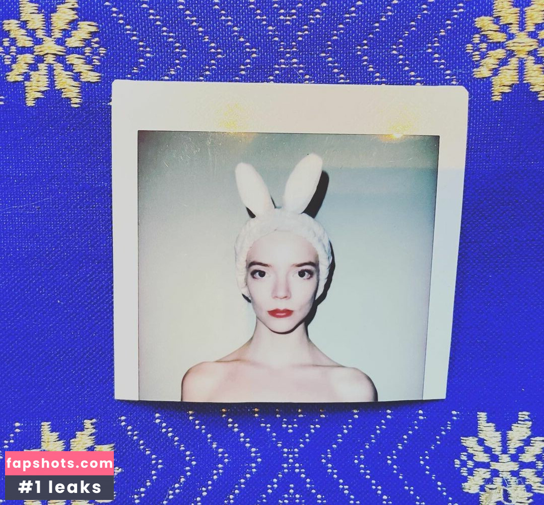 Anya Taylor-Joy gallery photo #1996