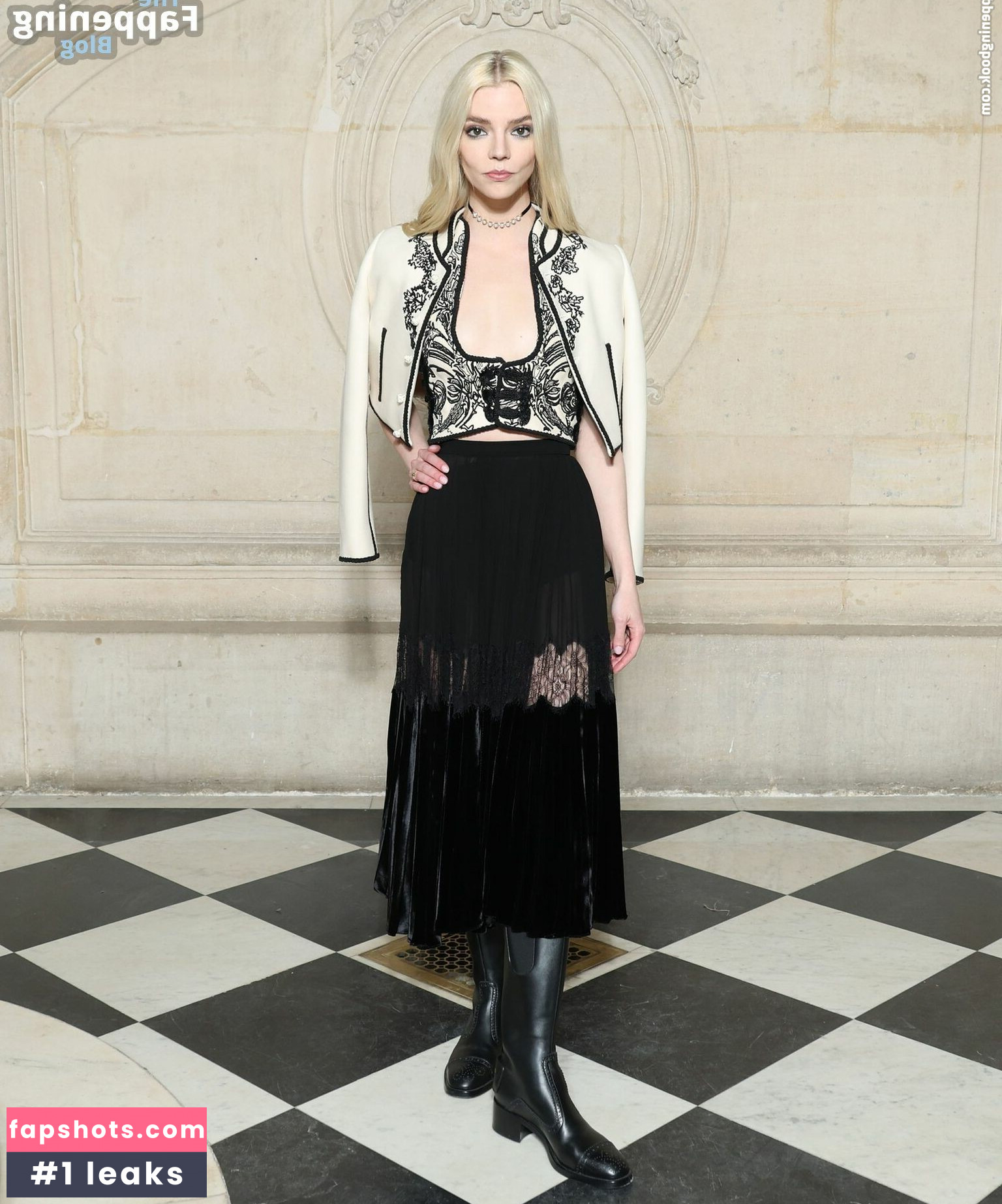 Anya Taylor-Joy gallery photo #2041