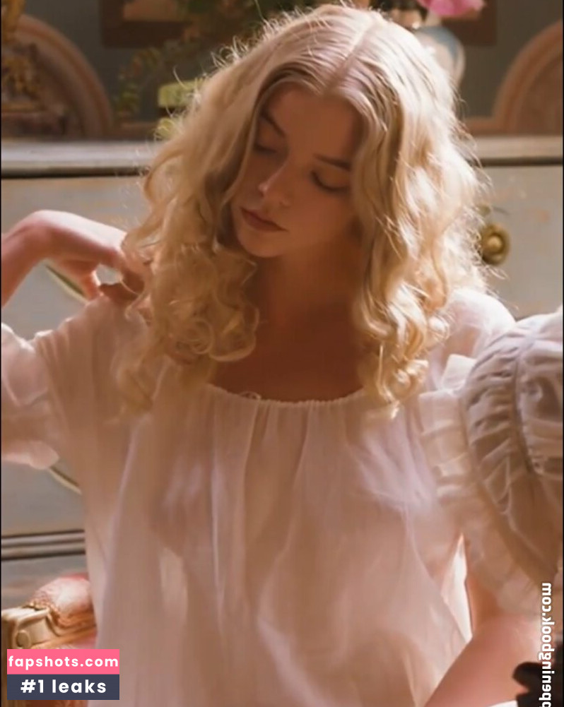 Anya Taylor-Joy gallery photo #2265