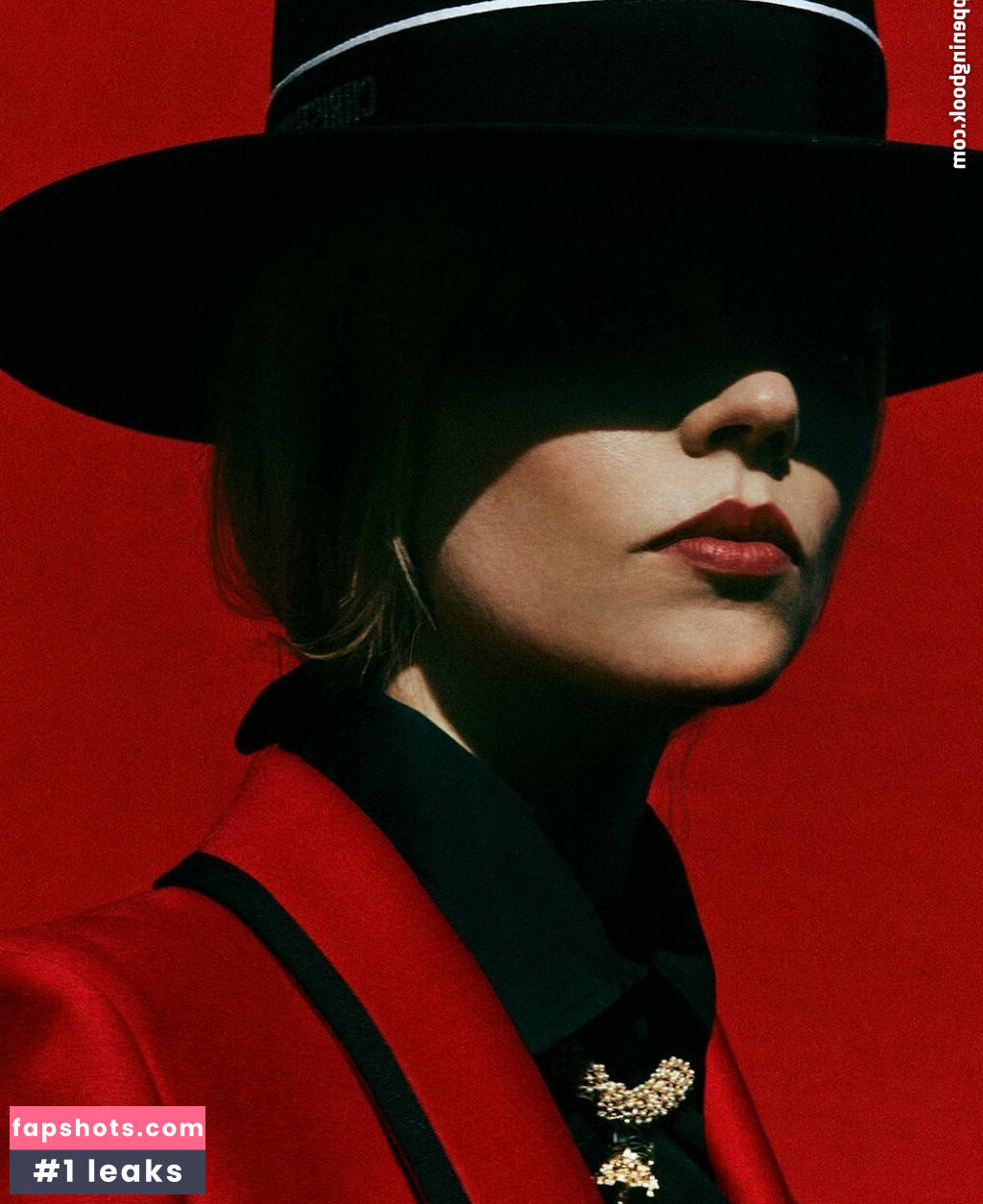 Anya Taylor-Joy gallery photo #2489