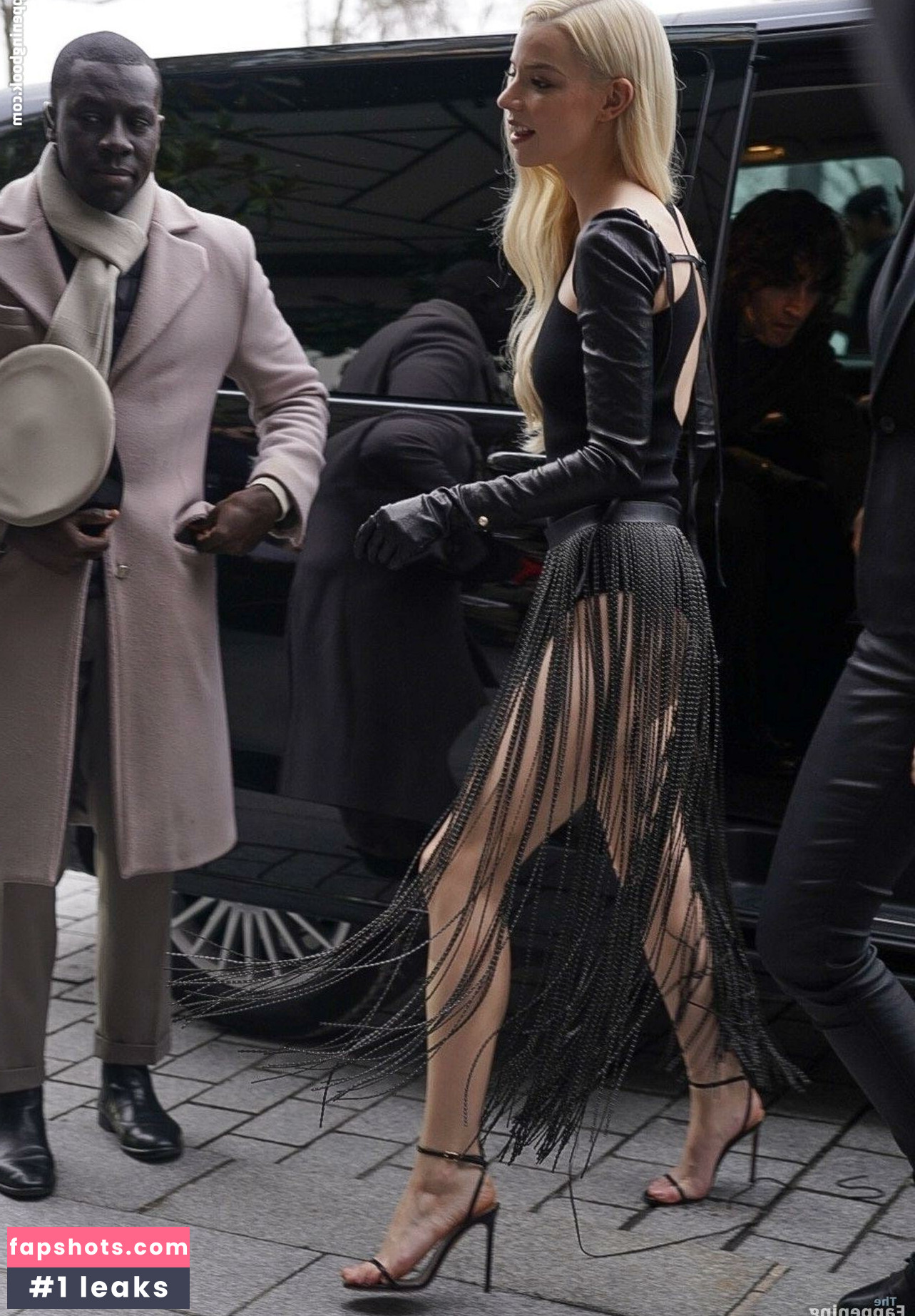 Anya Taylor-Joy gallery photo #276