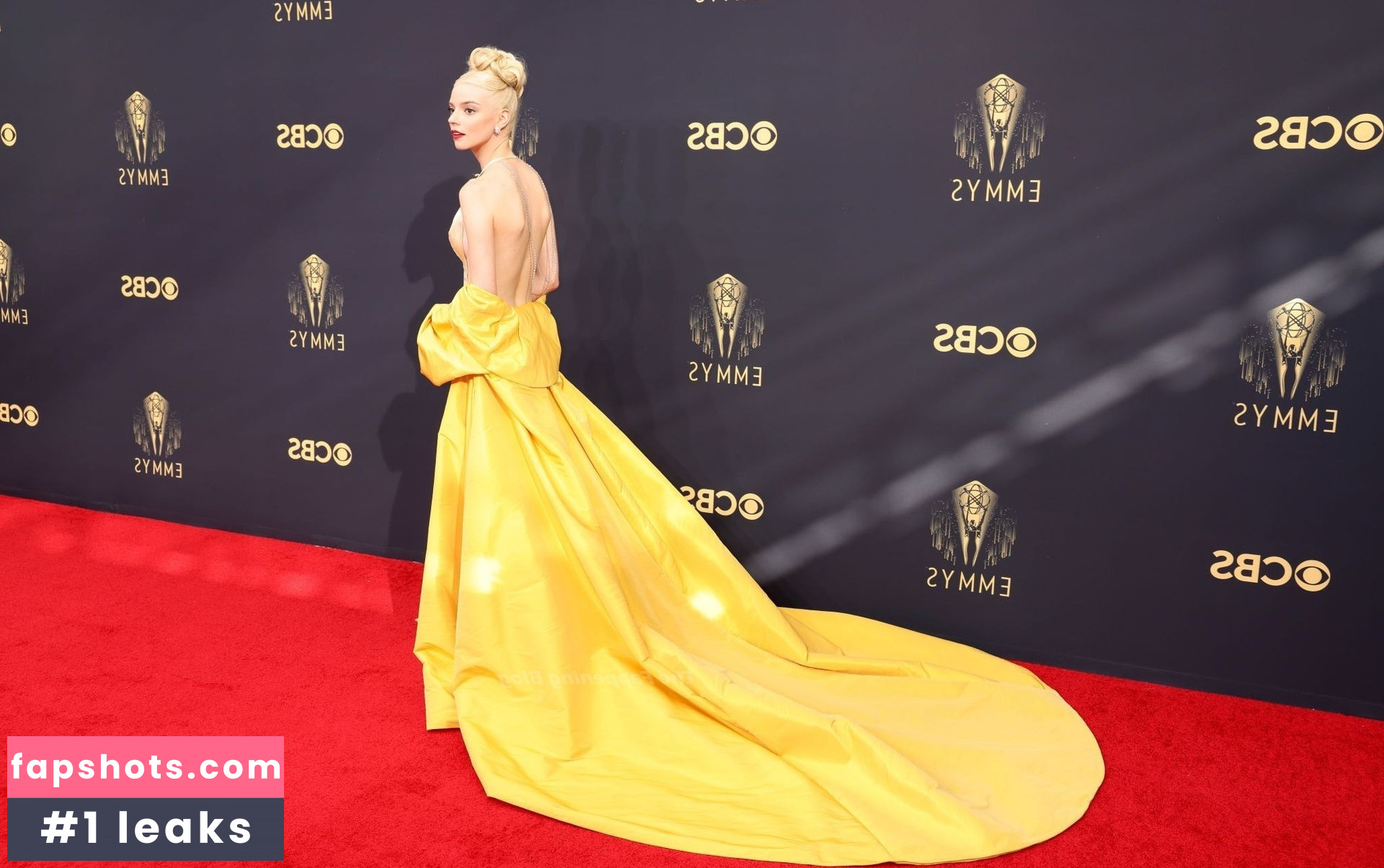 Anya Taylor-Joy Filtración Desnuda OnlyFans Foto #3002 - Fapshots