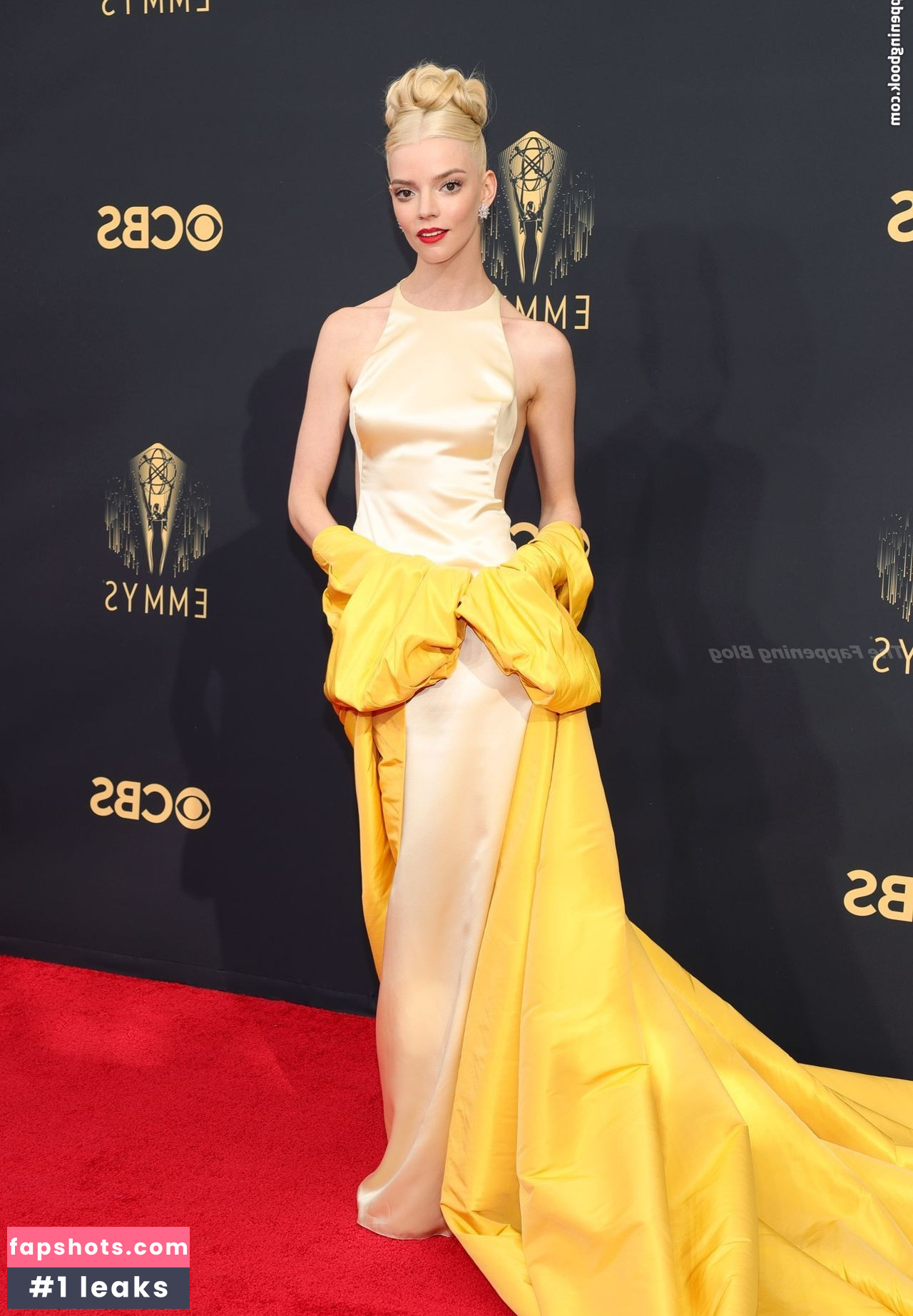 Anya Taylor-Joy Filtración Desnuda OnlyFans Foto #3035 - Fapshots