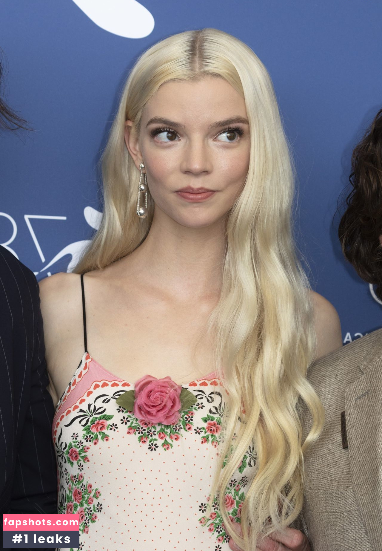 Anya Taylor-Joy Filtración Desnuda OnlyFans Foto #3177 - Fapshots