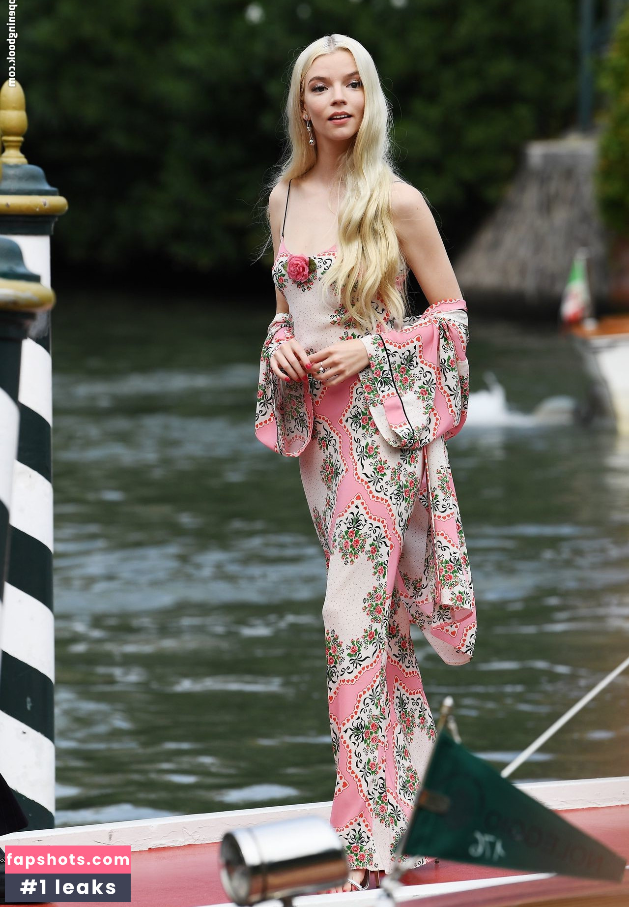 Anya Taylor-Joy Filtración Desnuda OnlyFans Foto #3190 - Fapshots