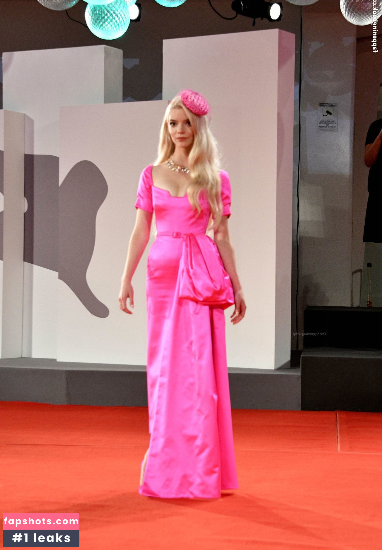 Anya Taylor-Joy Filtración Desnuda OnlyFans Foto #3243 - Fapshots