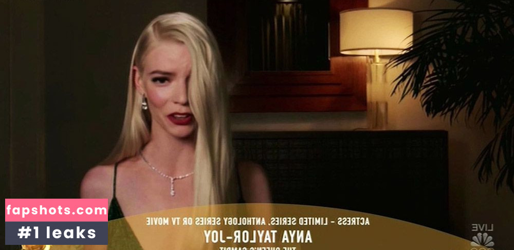 Anya Taylor-Joy Filtración Desnuda OnlyFans Foto #3299 - Fapshots