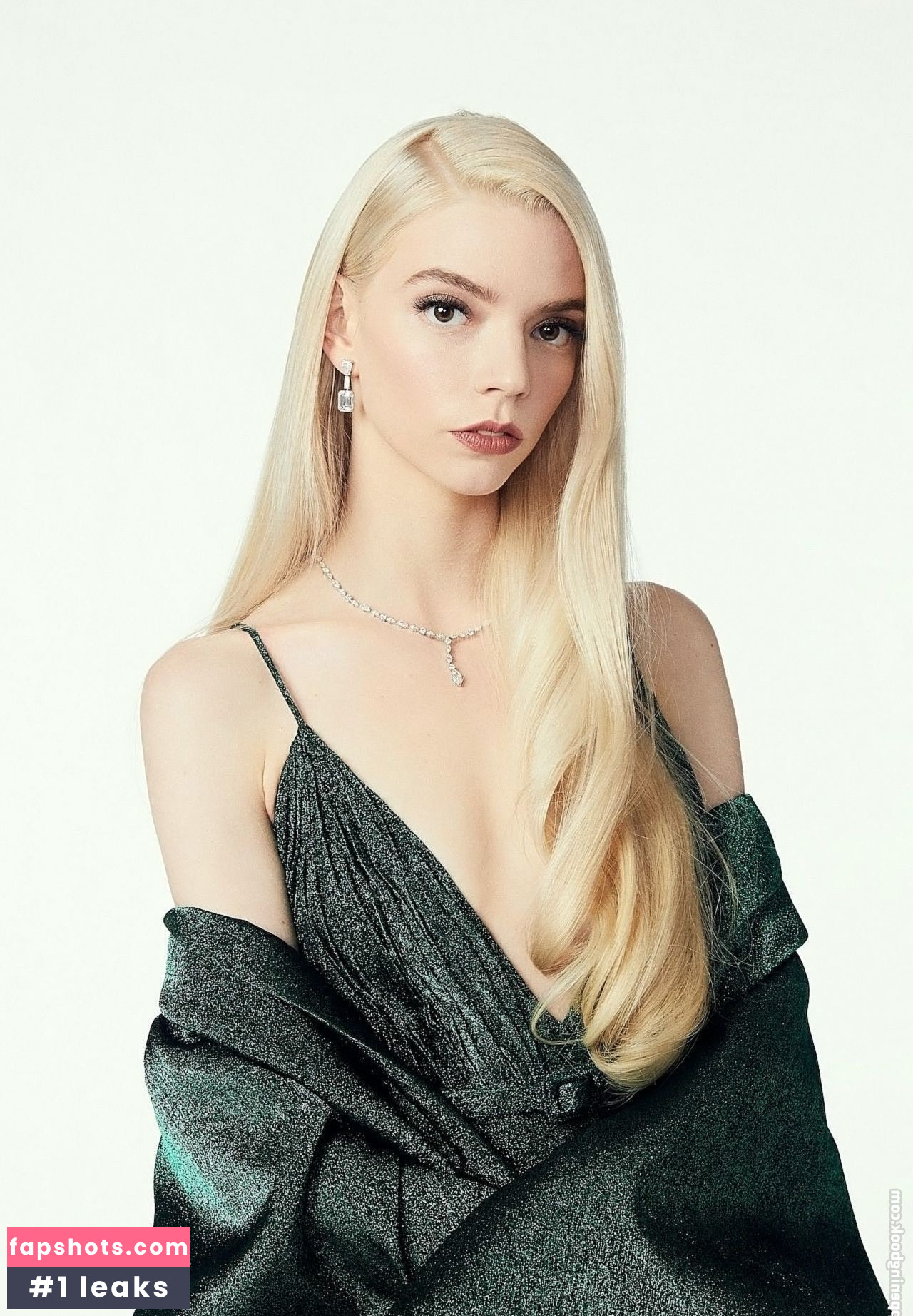 Anya Taylor-Joy Filtración Desnuda OnlyFans Foto #3313 - Fapshots