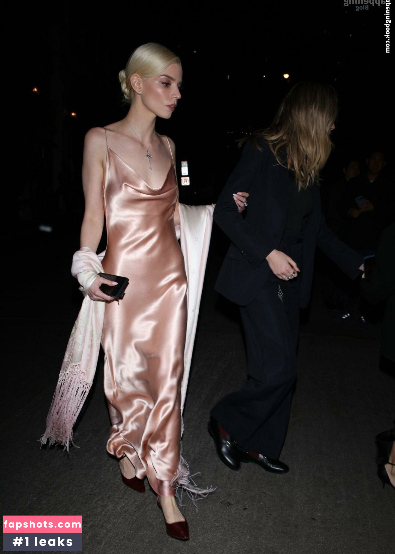 Anya Taylor-Joy gallery photo #336