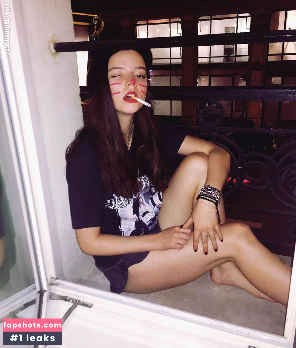 Anya Taylor-Joy Filtración Desnuda OnlyFans Foto #3370 - Fapshots