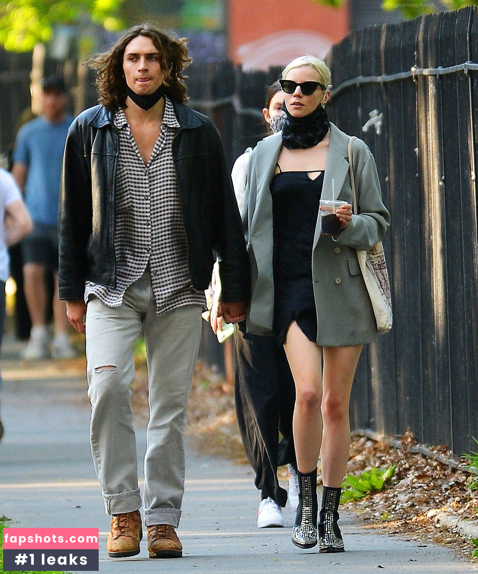 Anya Taylor-Joy Filtración Desnuda OnlyFans Foto #3400 - Fapshots