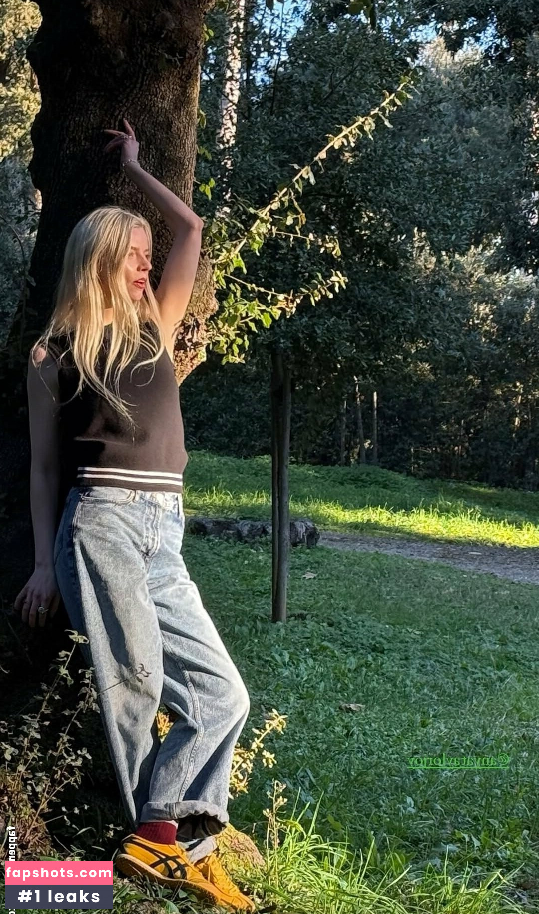 Anya Taylor-Joy gallery photo #361