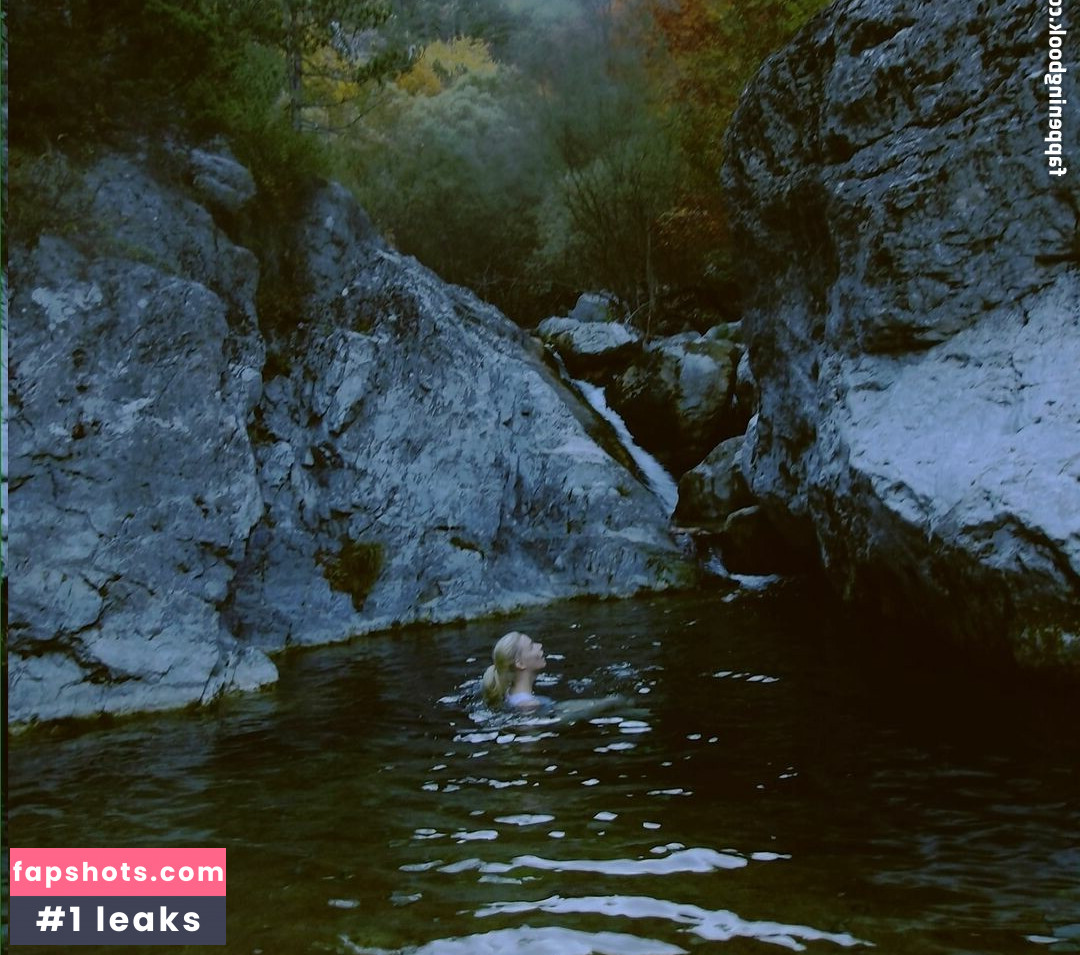 Anya Taylor-Joy gallery photo #380