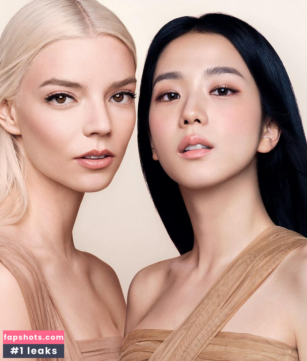 Anya Taylor-Joy gallery photo #500