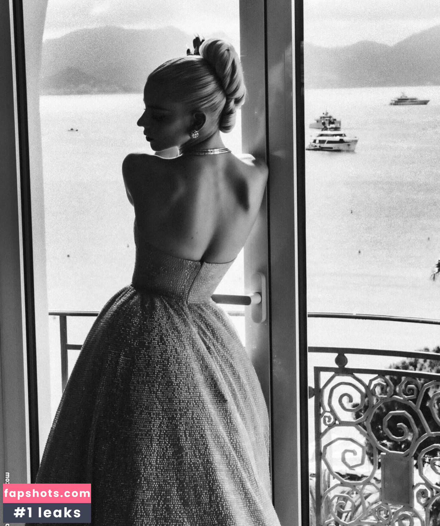 Anya Taylor-Joy gallery photo #670