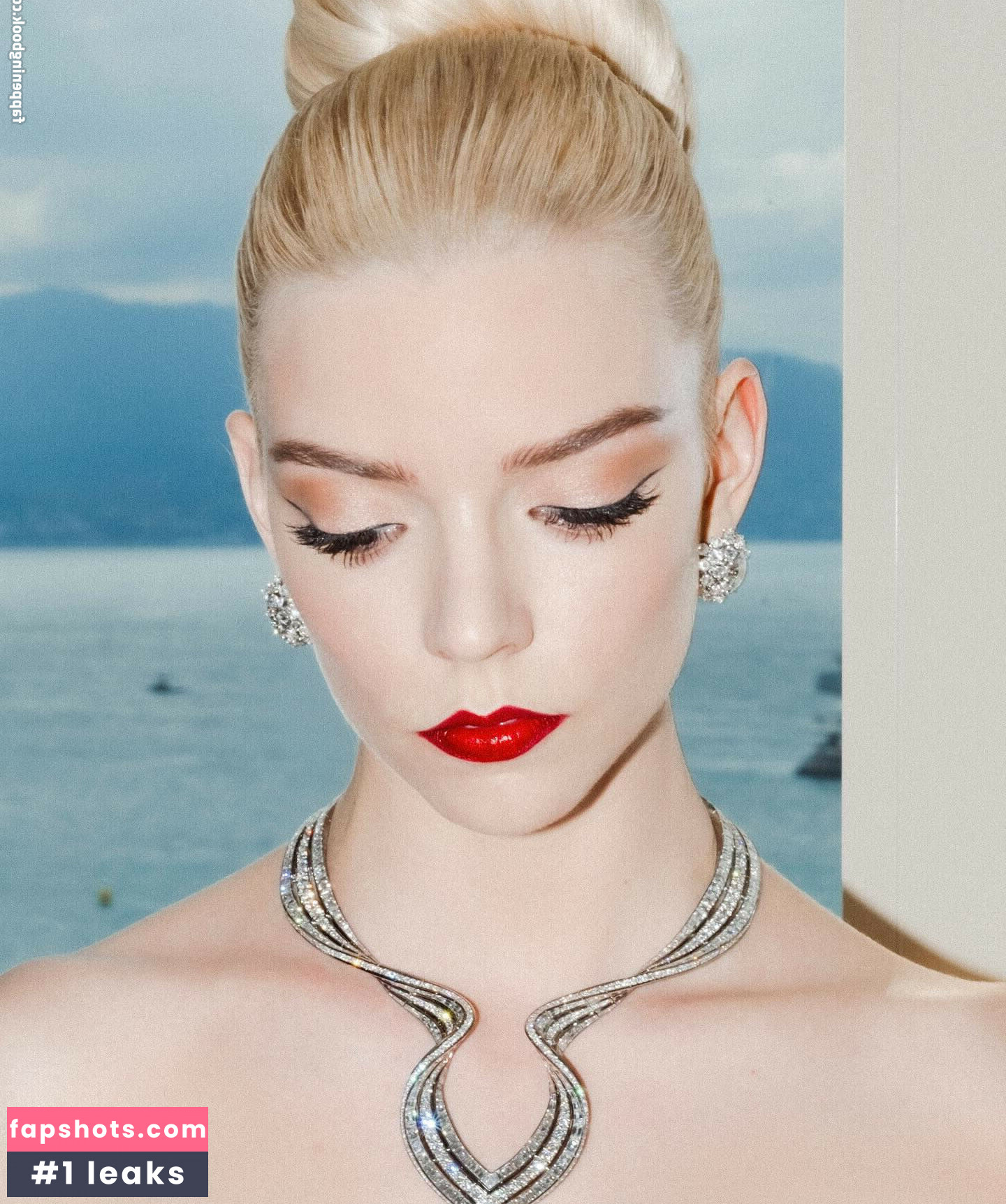 Anya Taylor-Joy gallery photo #672