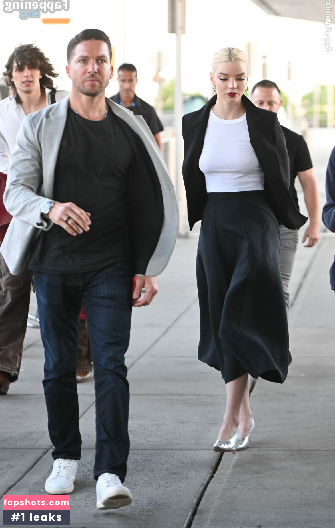 Anya Taylor-Joy gallery photo #769