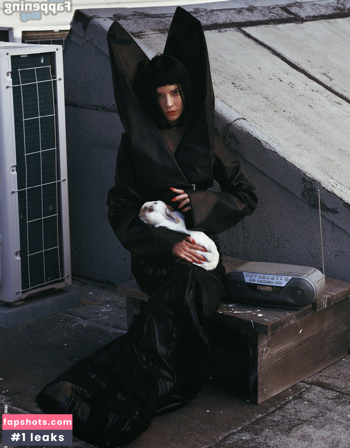 Anya Taylor-Joy gallery photo #790