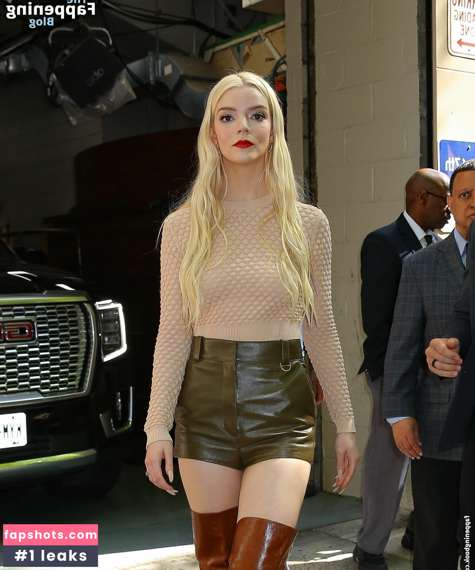 Anya Taylor-Joy gallery photo #897