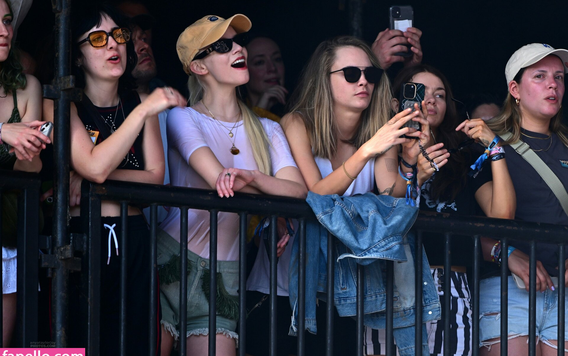 anya-taylor-joy gallery photo #678