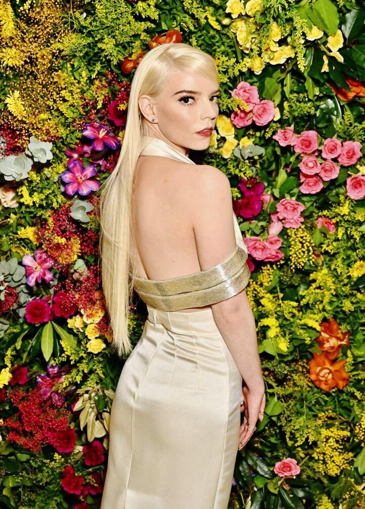 anya-taylor-joy gallery photo #723