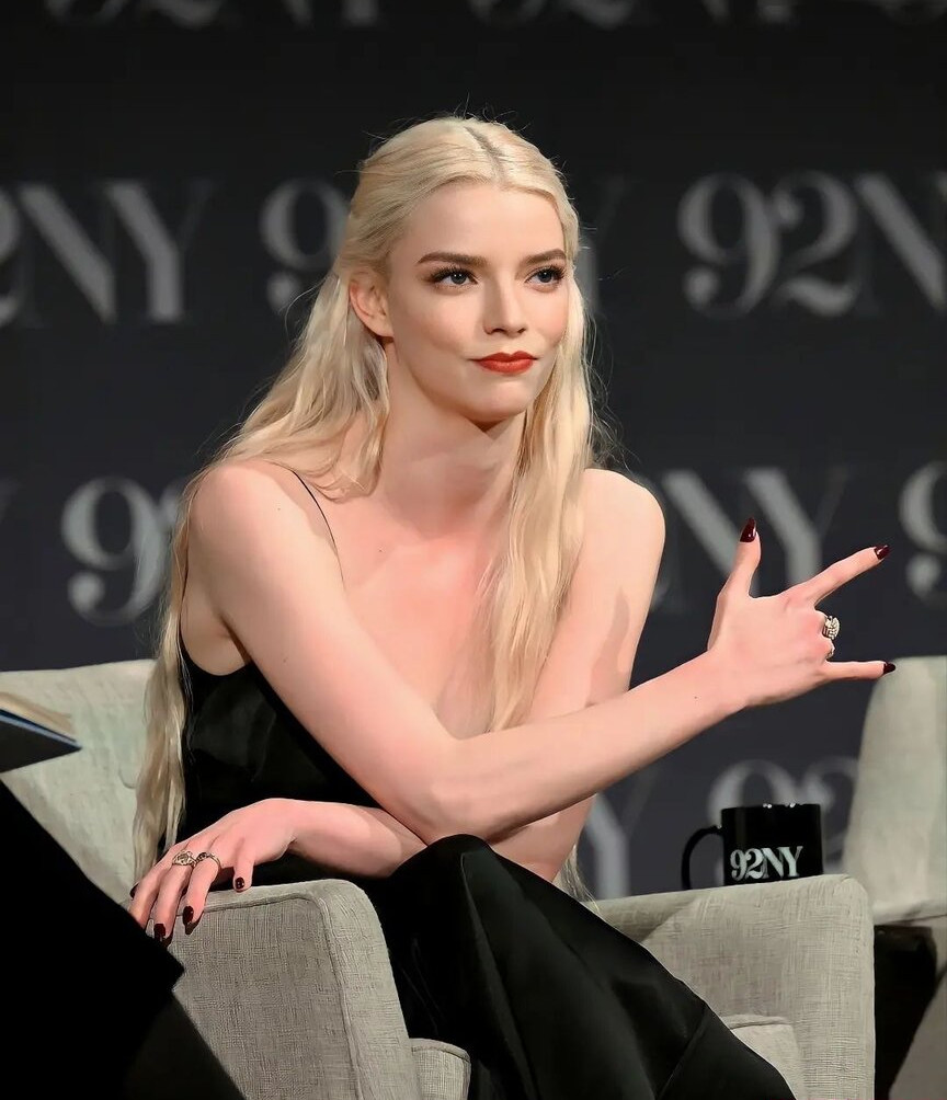 anya-taylor-joy gallery photo #737