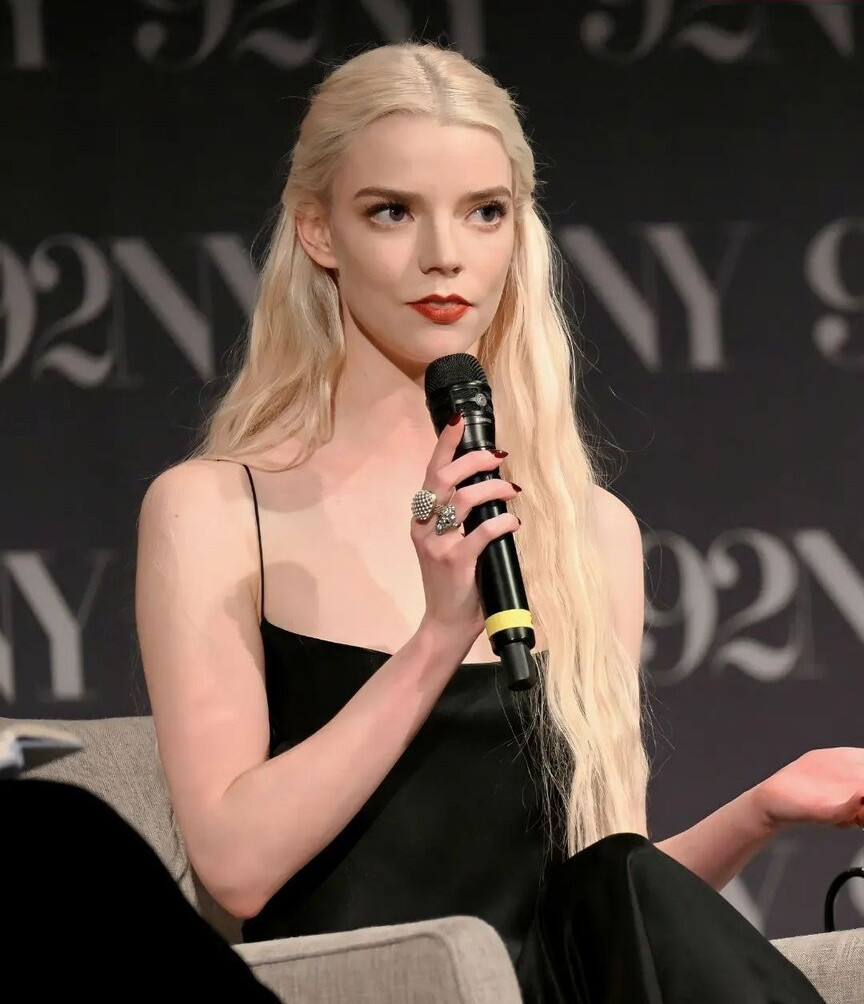 anya-taylor-joy gallery photo #740