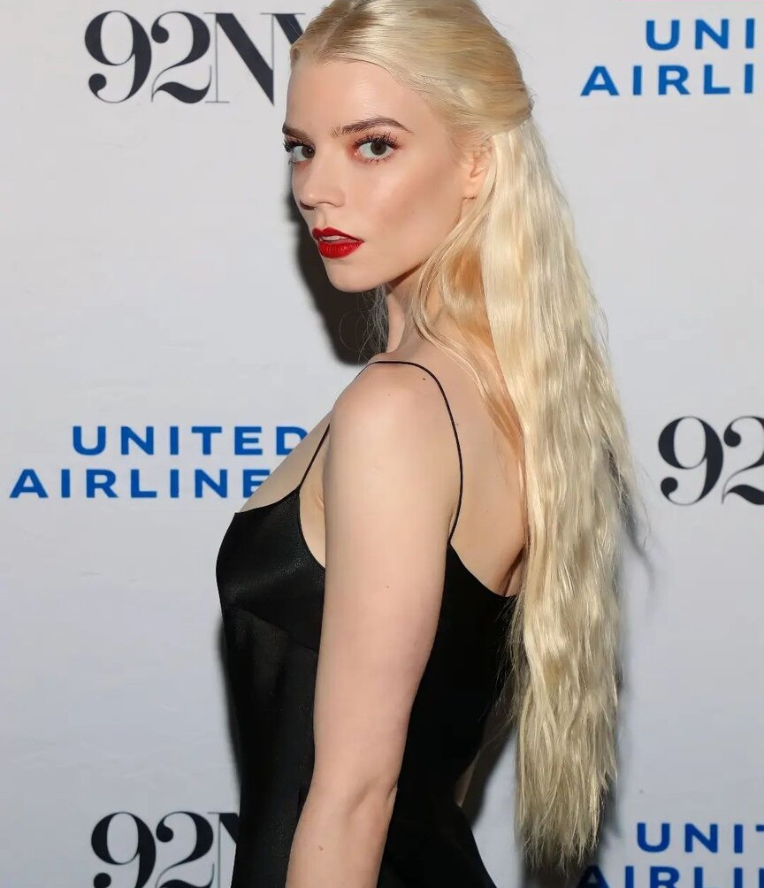 anya-taylor-joy gallery photo #743