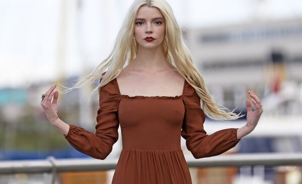 anya-taylor-joy gallery photo #767