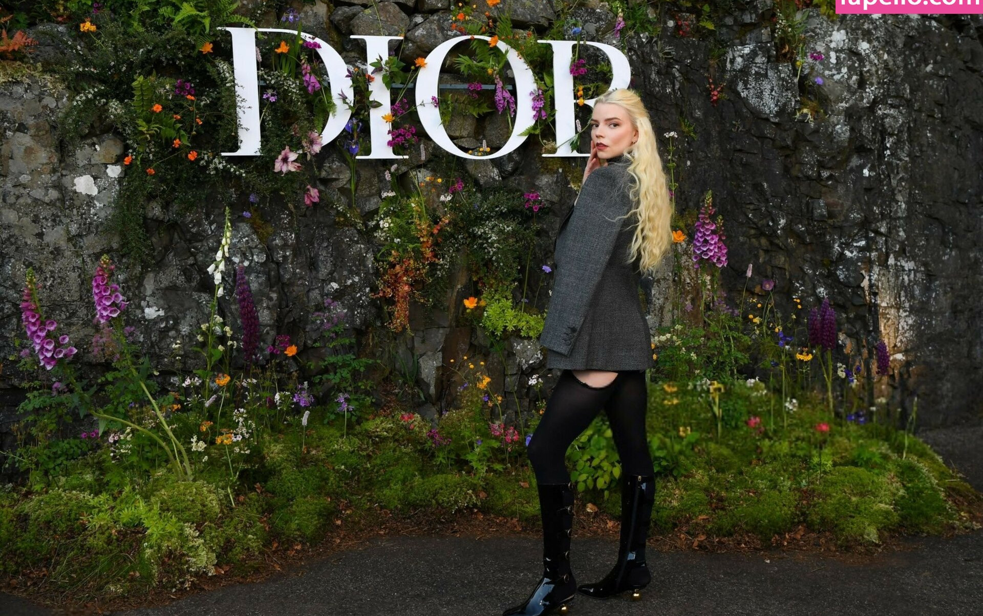 anya-taylor-joy gallery photo #813