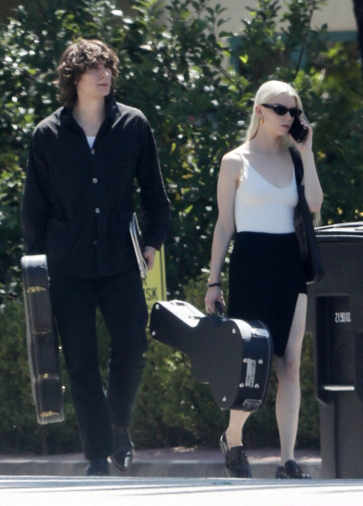 anya-taylor-joy gallery photo #858