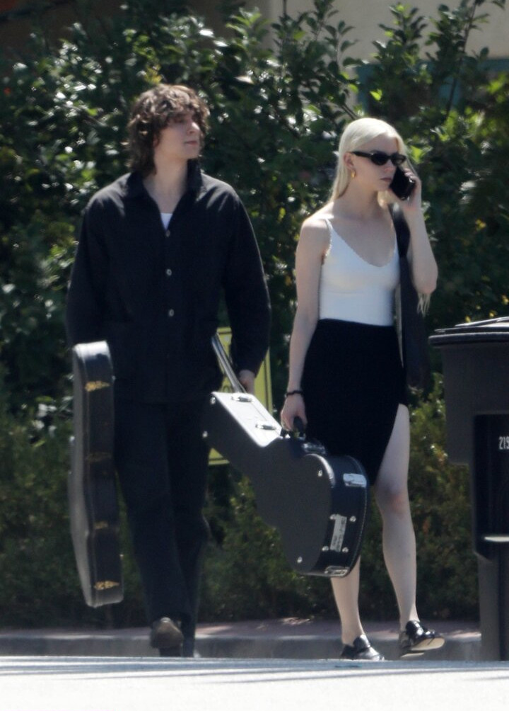 anya-taylor-joy gallery photo #859