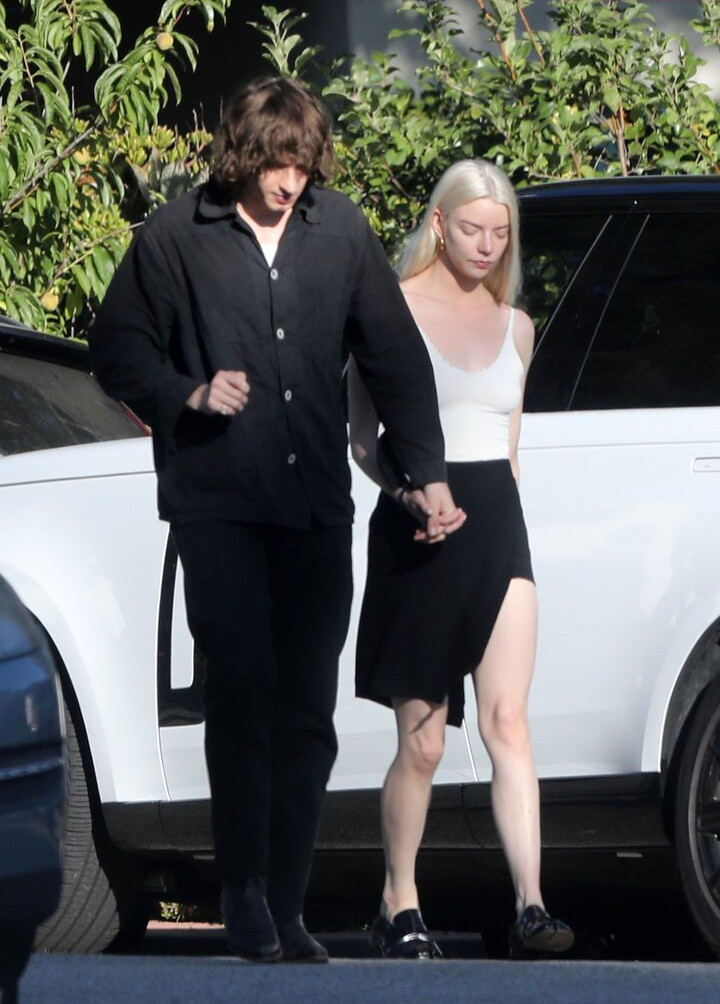 anya-taylor-joy gallery photo #871