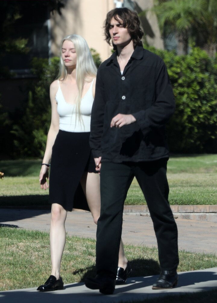 anya-taylor-joy gallery photo #872