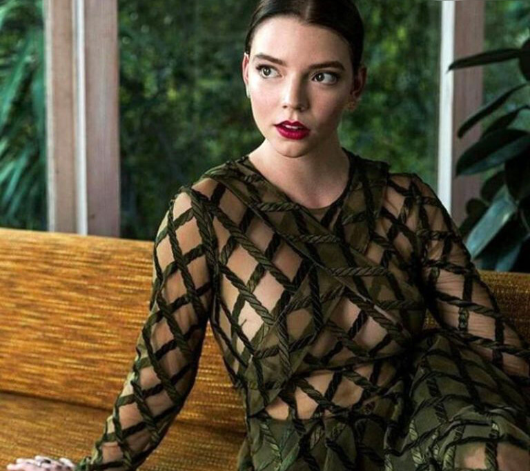 anya-taylor-joy gallery photo #874