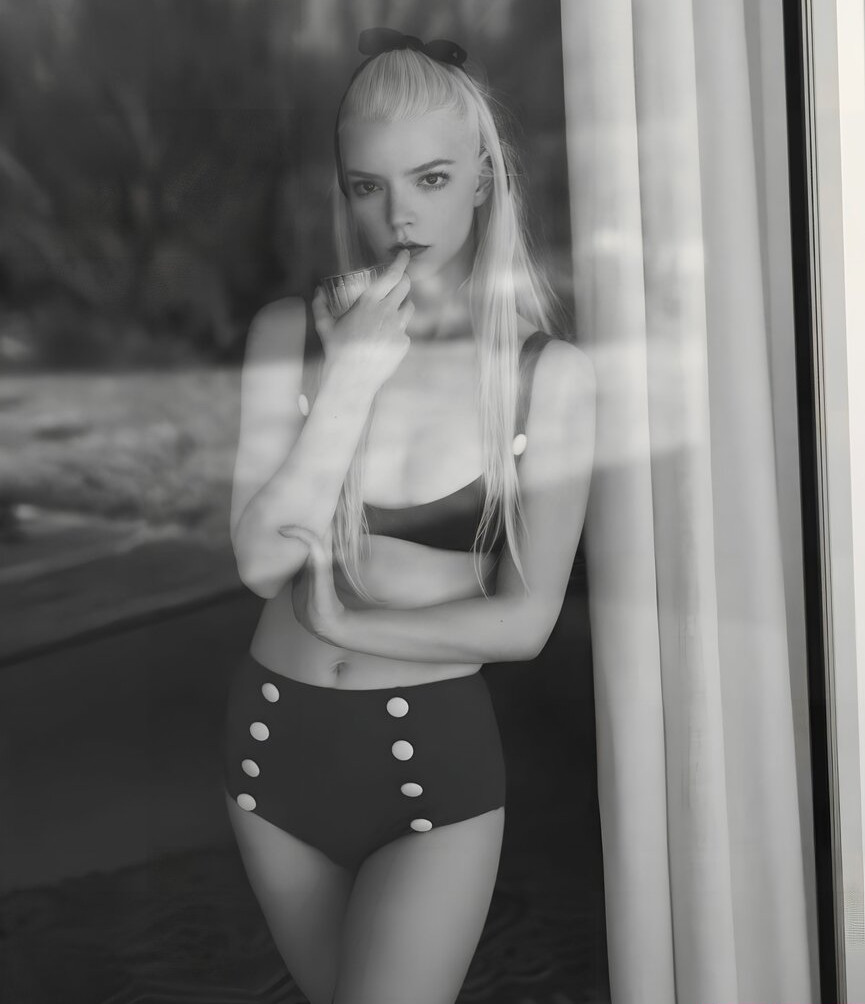 anya-taylor-joy gallery photo #897