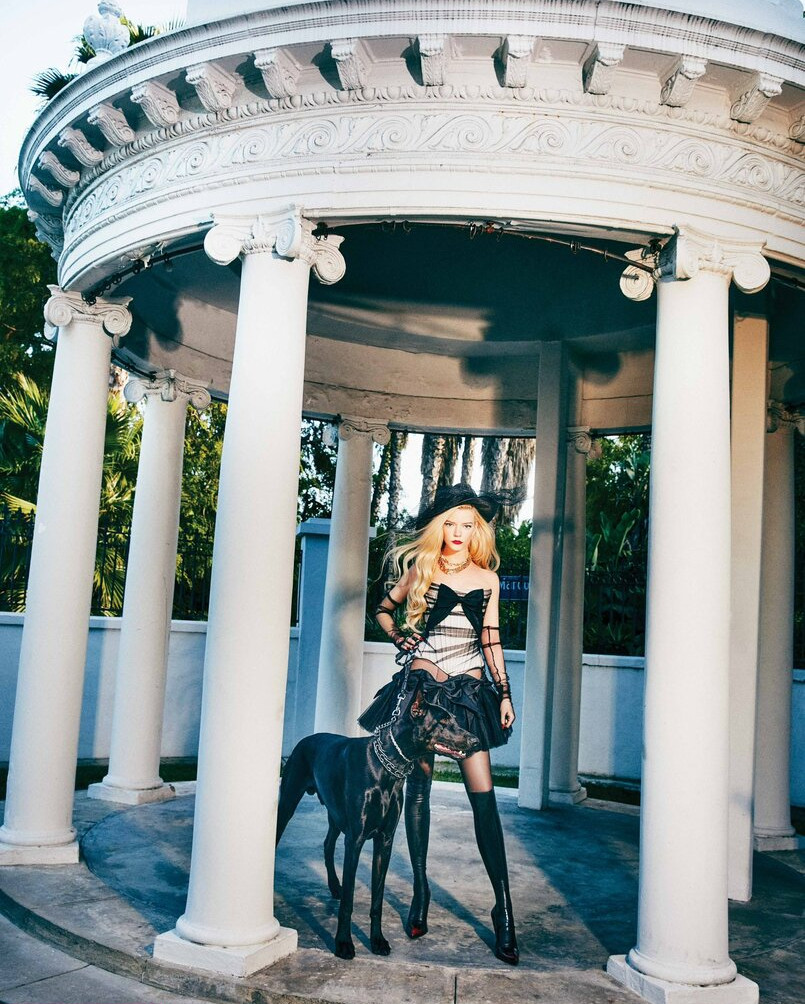 anya-taylor-joy gallery photo #924