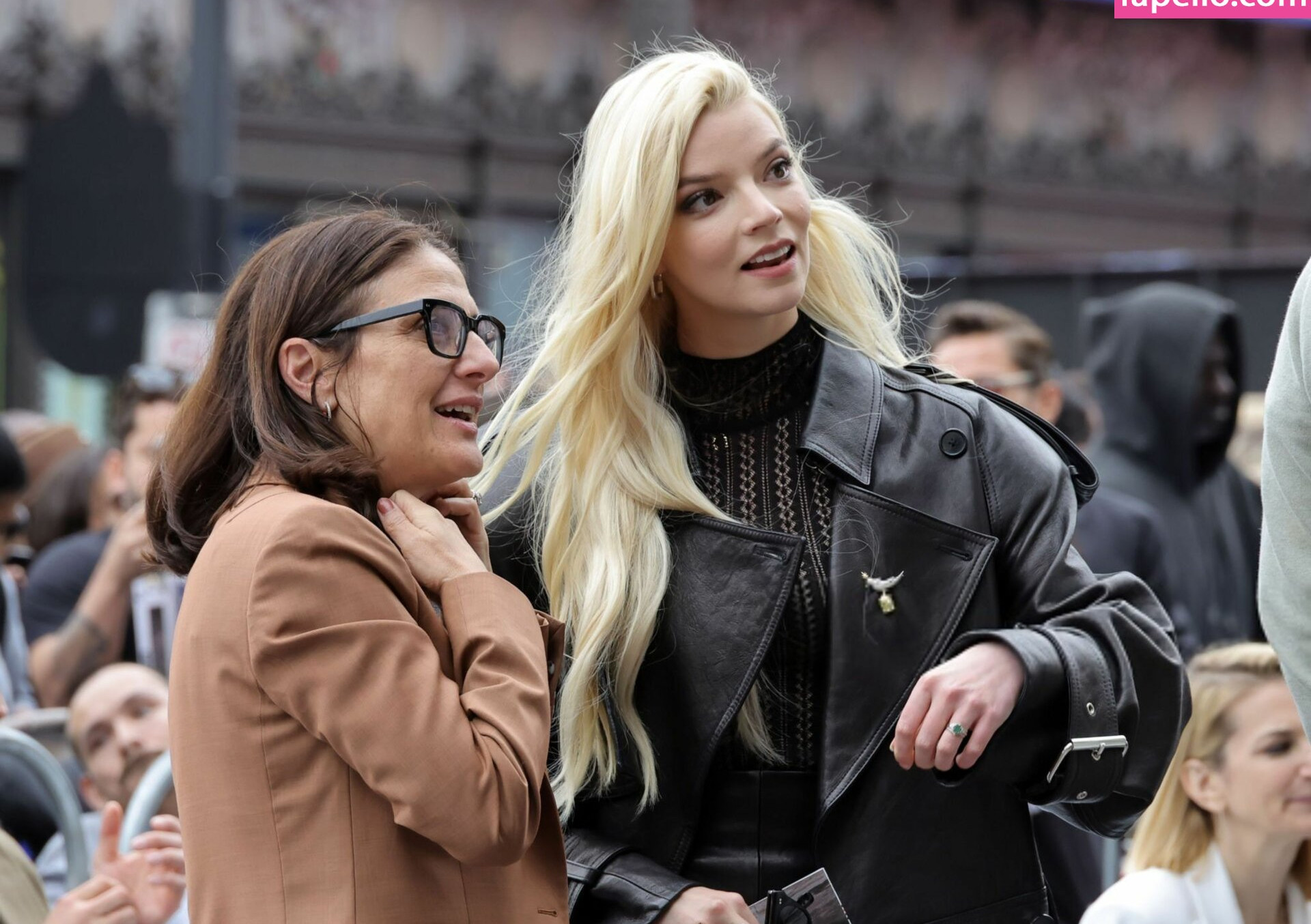 anya-taylor-joy gallery photo #939