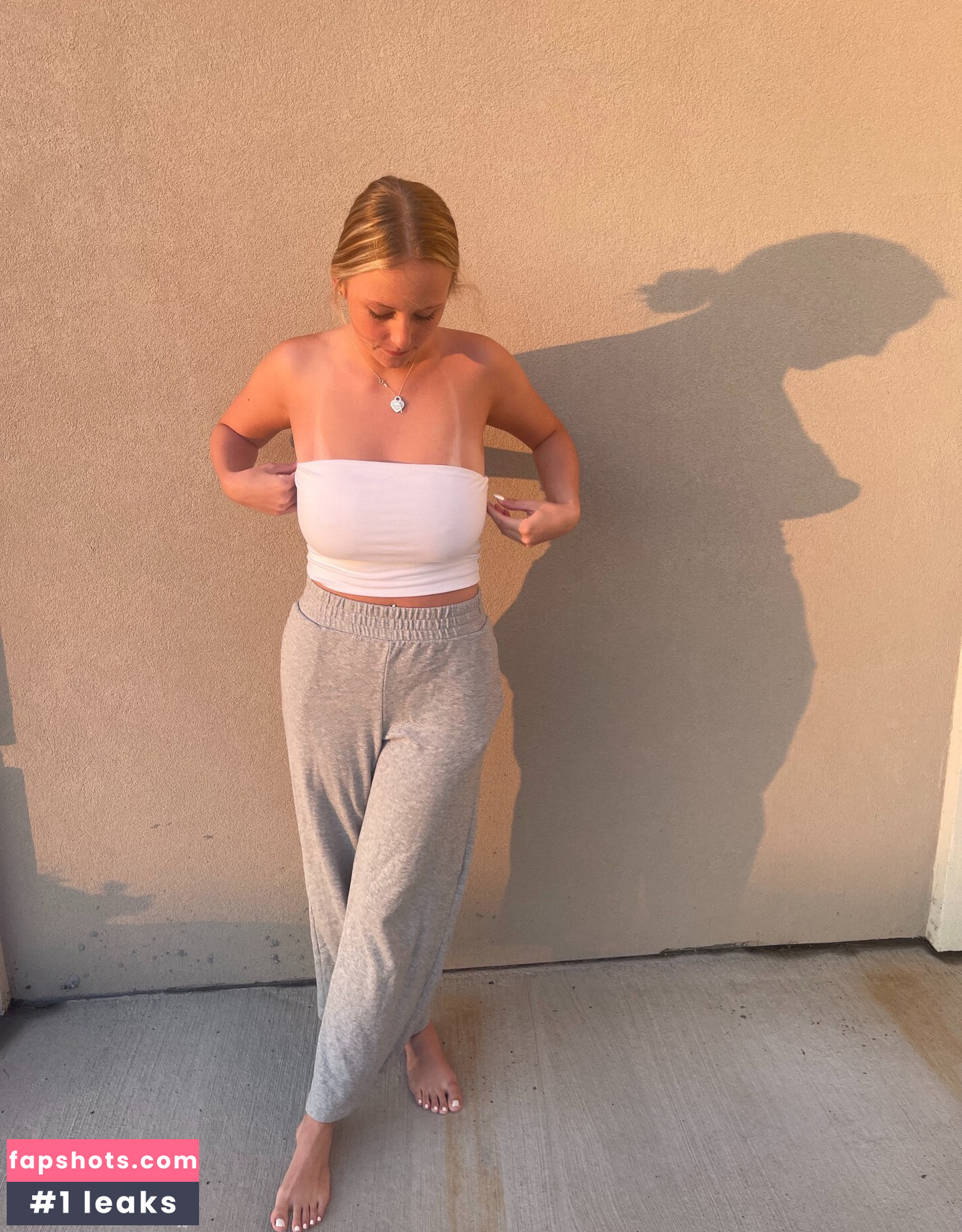 Anya Truax gallery photo #53