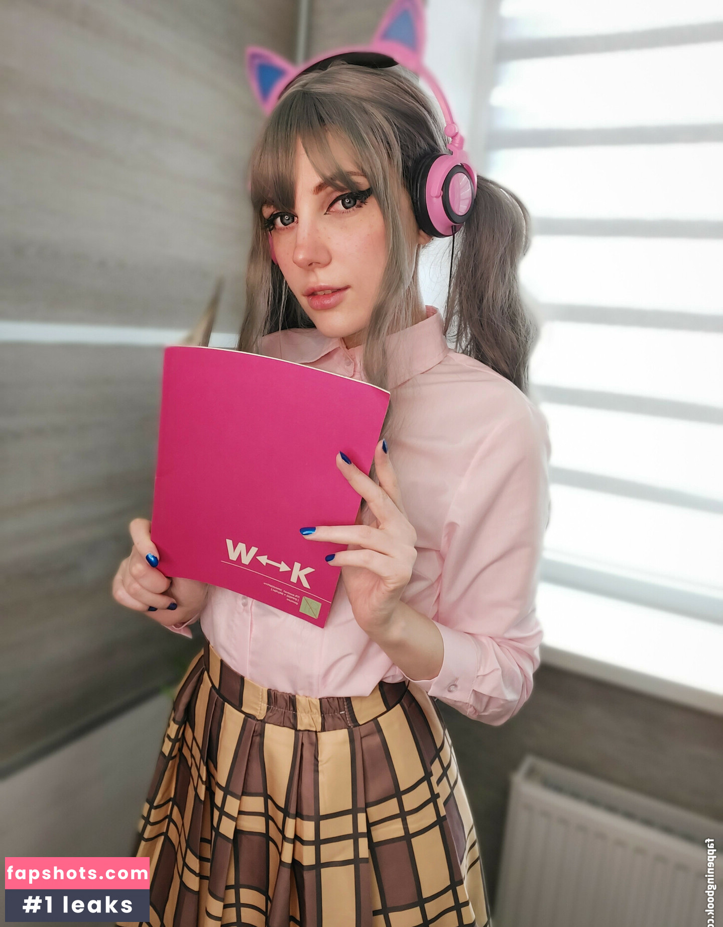 Aoi Hanna gallery photo #19