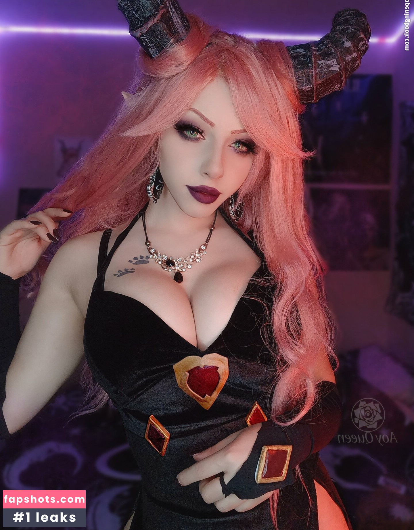 Aoy_Queen gallery photo #24