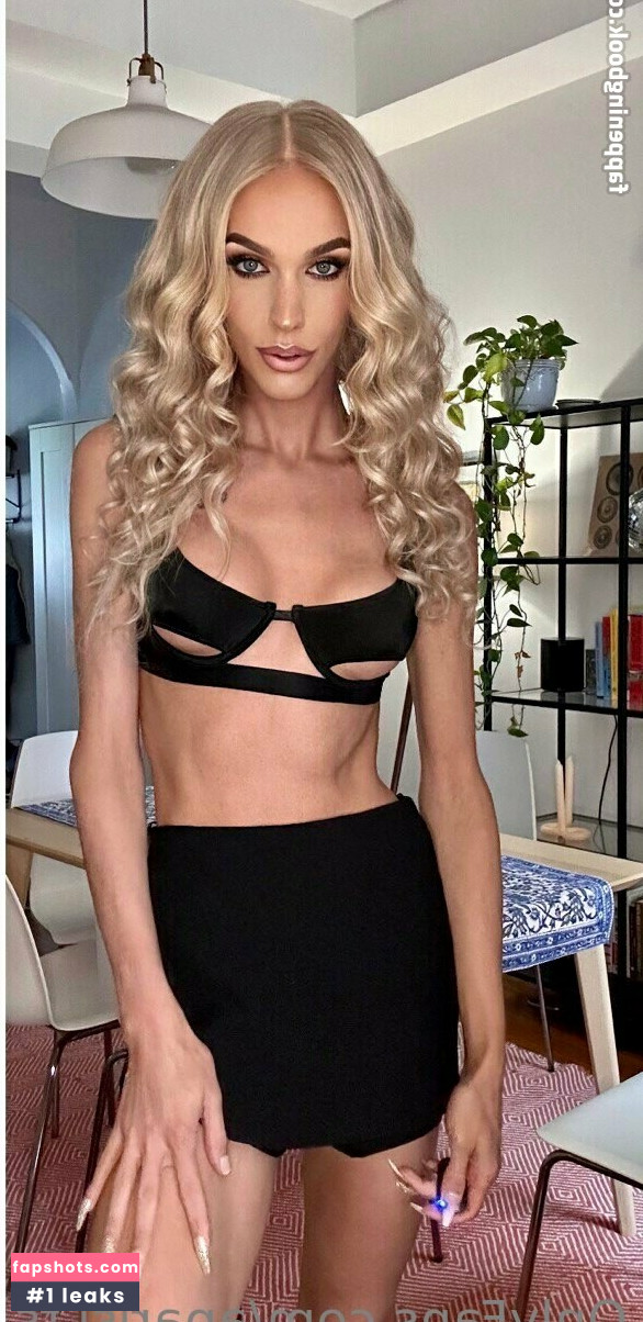 aparisi.ts Nude Leaks OnlyFans Photos #11 - LeakJerk