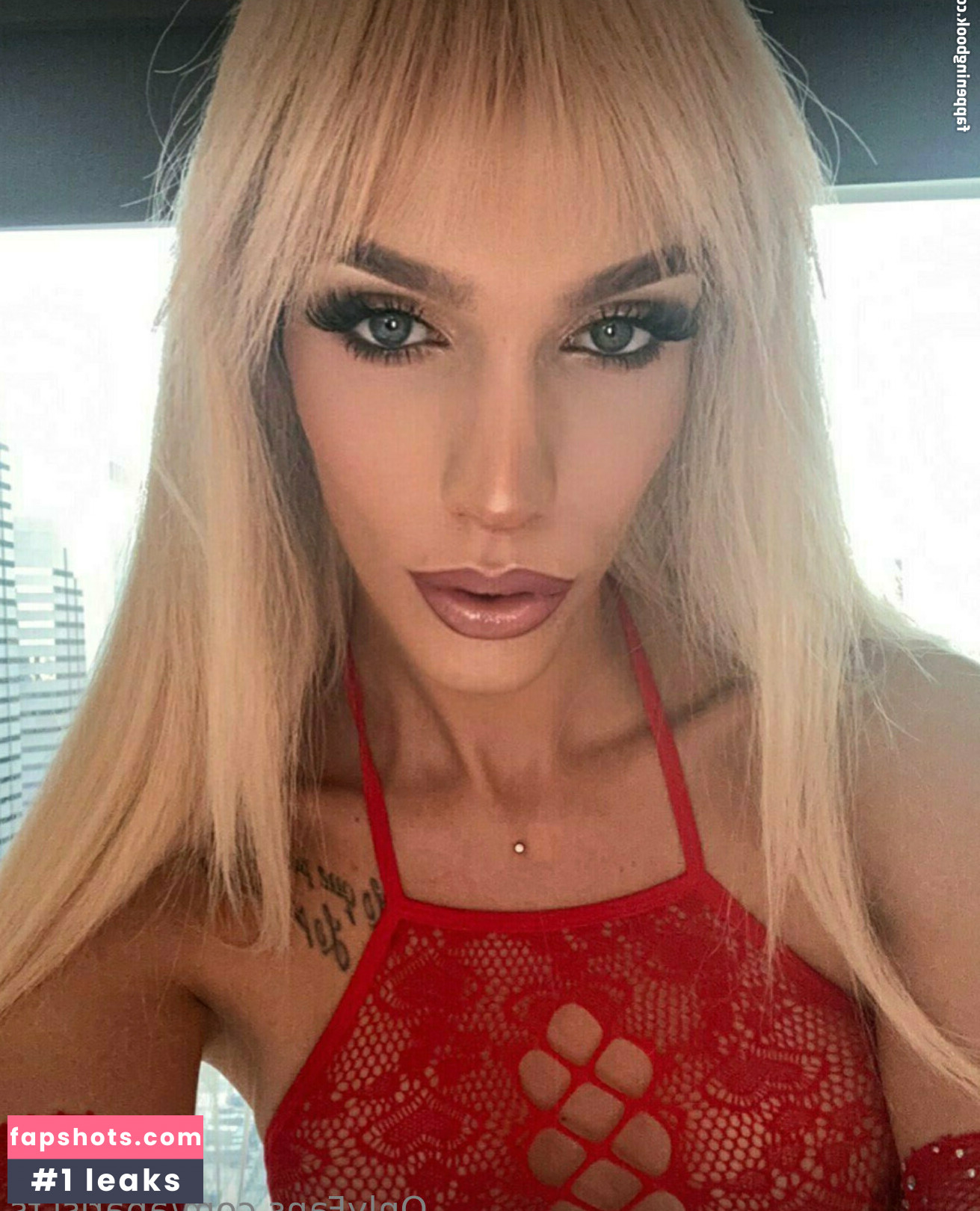 aparisi.ts Nude Leaks OnlyFans Photos #17 - LeakJerk